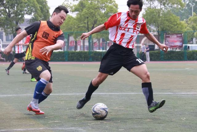 组图：U23国足1-0塔吉克斯坦 贺一然绝杀庆祝